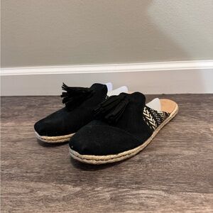 Toms Black Tassel Mule